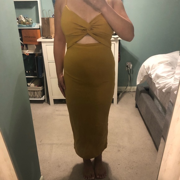 Dynamite Dresses & Skirts - Dynamite keyhole midi dress Dynamite Dresses & Skirts - Dynamite keyhole midi dress